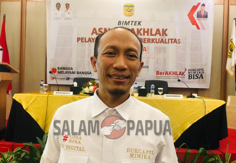 Tingkatkan Kualitas Pelayanan, Disdukcapil Mimika Gelar Bimtek ASN BerAKHLAK