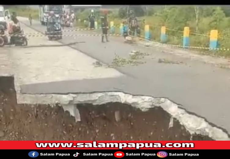 Jembatan Kali Pindah-Pindah Putus Akibat Banjir