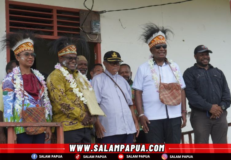 Gubernur Meki Nawipa Kunjungi Sekolah Dan Asrama YPMAK Di Kaokonao Mimika Barat