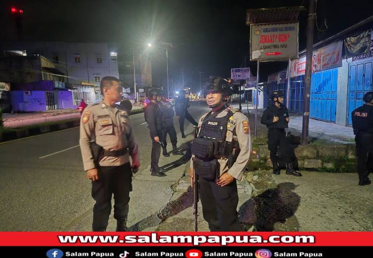 Dua Kelompok Warga Bentrok Di Jalan Anggrek, Berujung Pembakaran Camp Pendulangan Di Mile 32