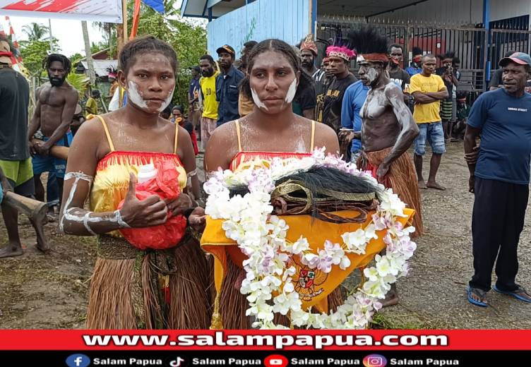Masyarakat Kokonao Sambut Meriah Kunjungan Kerja Gubernur Papua Tengah