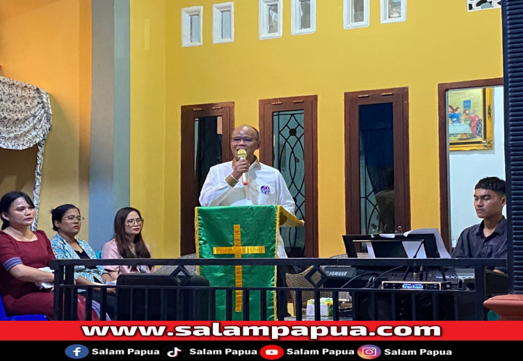 Ibadah Bersama Dua Persekutuan Lingkup IKT Mimika, Yusuf Rombe Ingatkan Warga Toraja Jaga Kerukunan