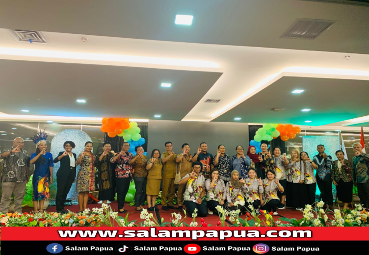 Foto bersama penutupan Hari Disabilitas dan Hari HAM Sedunia di Horison Diana, Selasa (10/12/2024) (Salampapua.com/Evita)