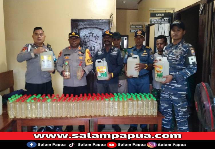 Sweeping Penumpang Kapal Sirimau, Aparat Amankan 139 Liter Miras Ilegal