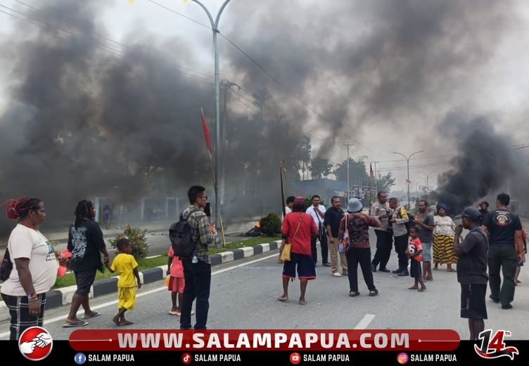 Tanah Adat Diklaim Milik Oknum Dan Pemerintah, Warga OAP Blokade Jalan Cenderawasih Timika