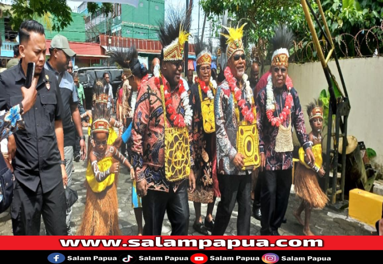 Sebagai Alumni, Gubernur Dan Wakil Gubernur Papua Tengah Kunjungi YPMAK
