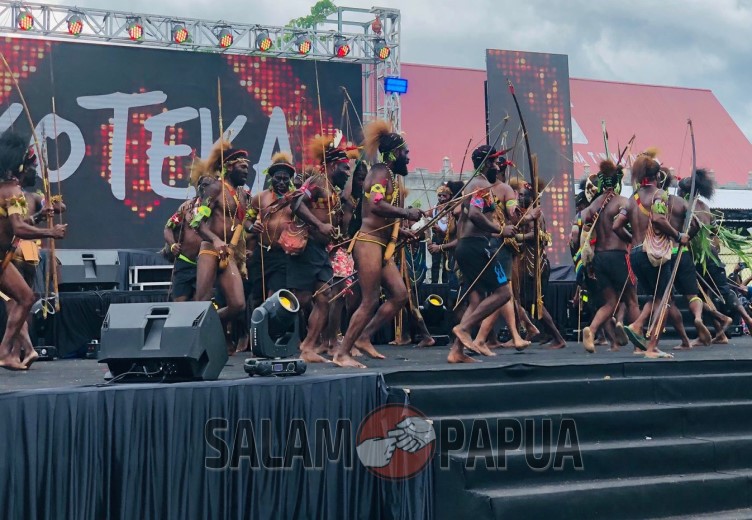Mimika Dance Carnival Berlangsung Meriah, Perkenalkan Budaya Lokal Ke Kancah Internasional