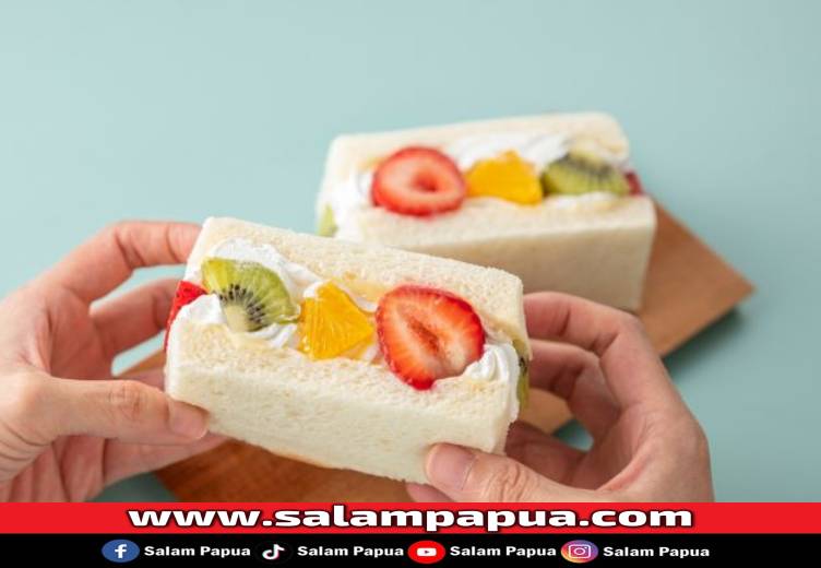Sandwich Buah, Camilan Bernutrisi Yang Menyehatkan Tubuh