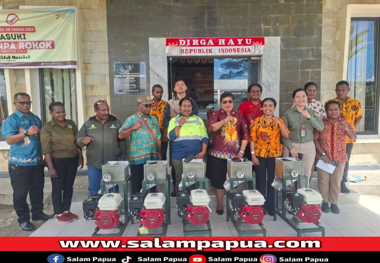 CSR PT Petrosea Tbk Serahkan Mesin 5 Unit Parut Sagu Ke Distan Mimika