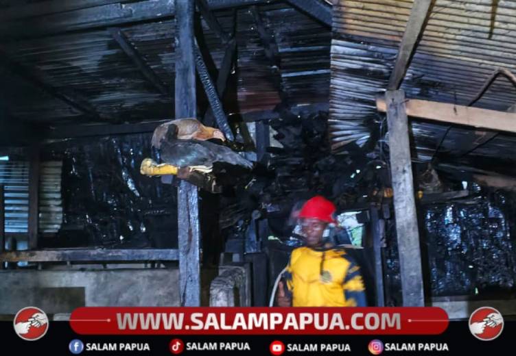 Rumah Warga Busiri Ujung Hangus Terbakar
