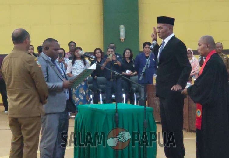 Yustinus Tenawe Gantikan Daud Bunga Sebagai Anggota DPRD Mimika Periode 2019-2024