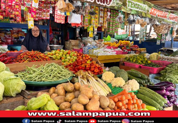 Harga Bahan Pokok Di Pasar Sentral Timika Stabil, Tomat Turun Rp5 Ribu