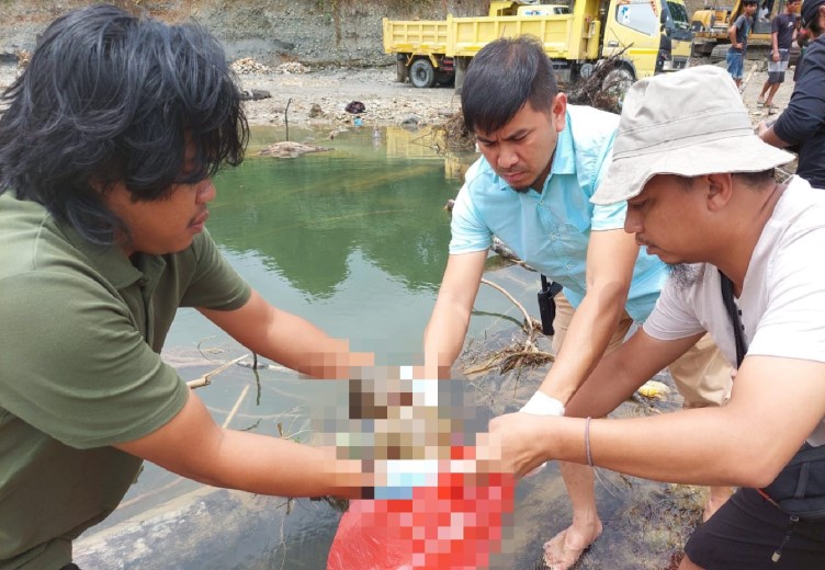 Jasad Bayi Ditemukan Di Galian C Kali Selamat Datang Timika
