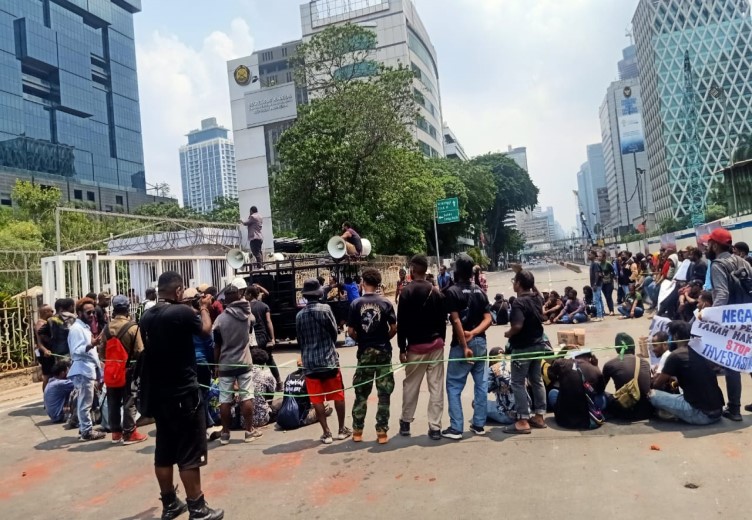 Datangi Gedung Kementerian ESDM, IPMAMI Tolak Pembangunan Tambang Migas Di Agimuga