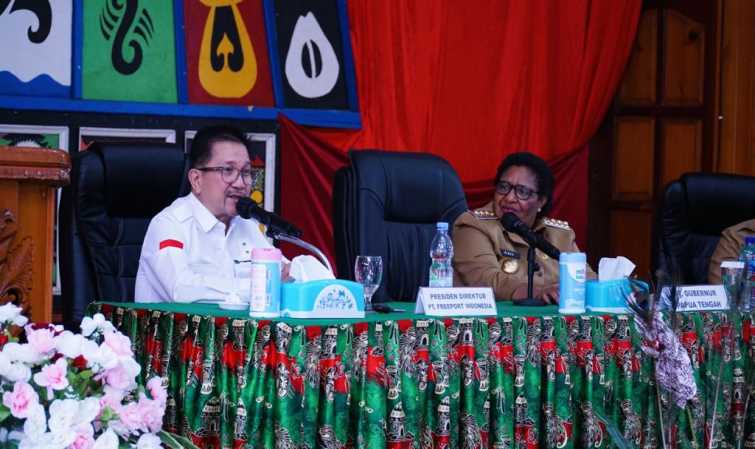 Presiden Direktur PTFI Tony Wenas saat menyampaikan paparan gambaran umum perusahaan kepada Pj Gubernur Papua Tengah Ribka Haluk dan Forkompinda (Foto:Istimewa)