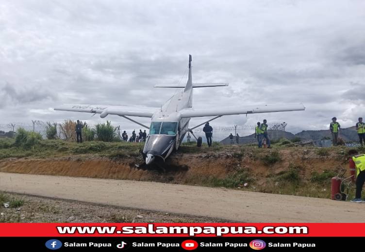 Pesawat Smart Air Tergelincir Di Bandara Tiom, Tidak Ada Korban Jiwa