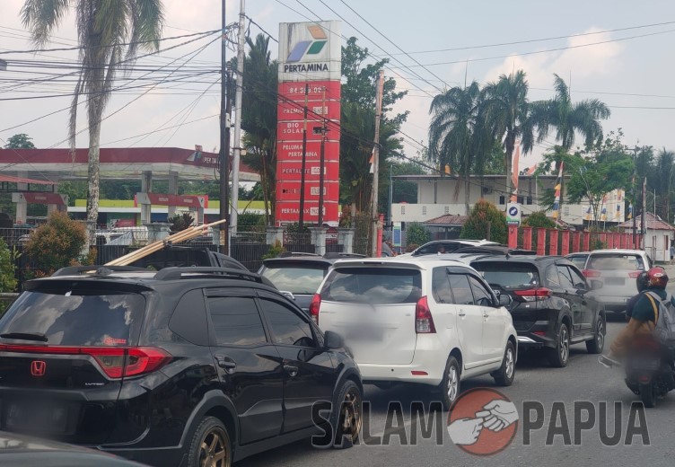 Antrean BBM Di Timika Masih Terjadi, Dewan Pertanyakan Pengawasan Pemerintah?