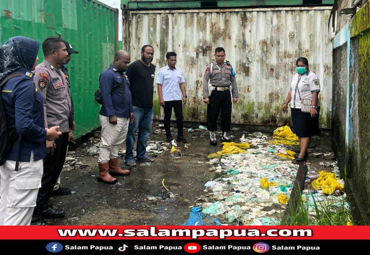 Anak-Anak Bobol Kontainer, Limbah Medis Berserakan Di Pelabuhan Poumako