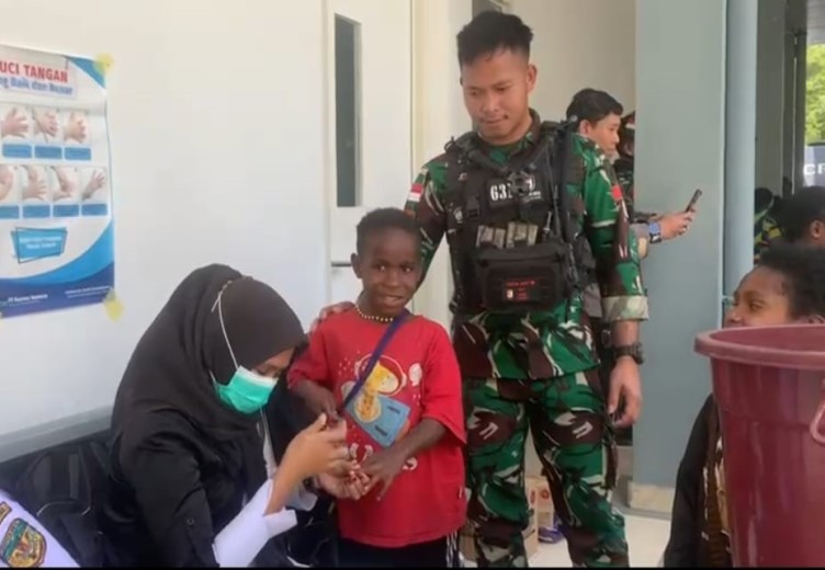 SATGAS YONIF R 631/ATG GELAR PENYULUHAN KESEHATAN DI BANTI TEMBAGAPURA