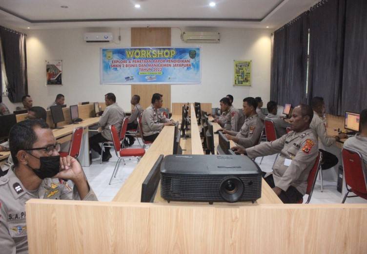81 Polisi Di Lingkup Polda Papua Ikut Tes Pengetahuan Manajerial Dan Keterampilan Komputer
