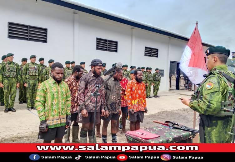 Tujuh Anggota KKB Kodap XXVII/Sinak Resmi Kembali Ke Pangkuan NKRI