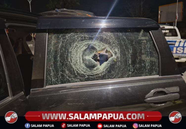 Amankan Ratusan Senjata Tajam, Mobil Polisi Dilempari Batu Saat Patroli Di Kwamki Narama