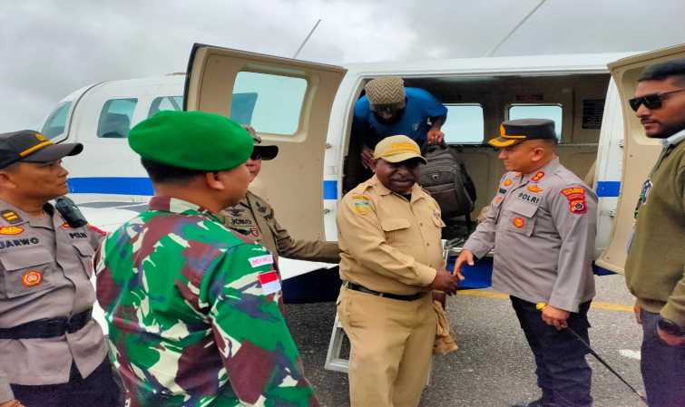 SEMPAT DISANDERA KKB DI OKBAB, 4 KARYAWAN PT IBS BERHASIL DIEVAKUASI TIM GABUNGAN