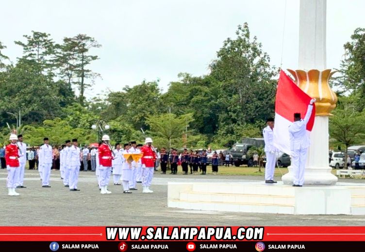 Walau Diguyur Hujan, Upacara HUT RI Ke-80 Di Mimika Berlangsung Penuh Khidmat