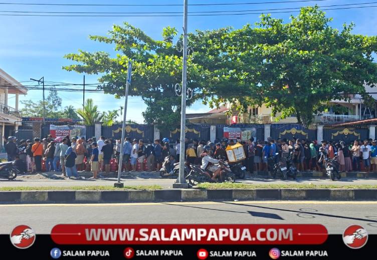 Antrean Gas Elpiji Masih Mengular Di Nawaripi, Sudah Tunggu Sejak Subuh