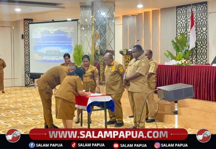 Wabup Mimika Lakukan Sertijab Pimpinan Tinggi Pratama Dan Administrator