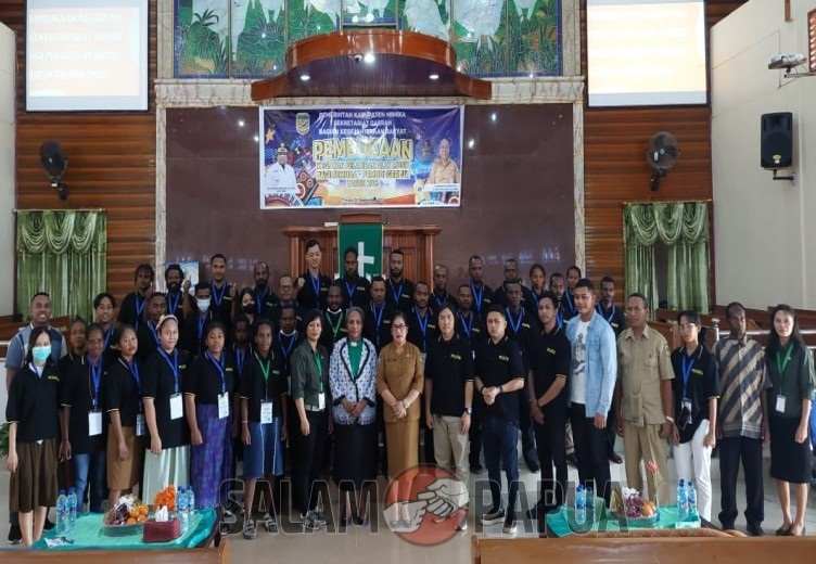 50 Pemuda Gereja Di Timika Ikut Pelatihan Bermain Musik