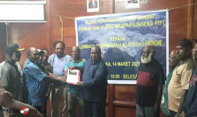 TERKAIT AMDAL, PEMILIK HAK ULAYAT 3 LEMBAH WILAYAH KONSESI PTFI SERAHKAN SURAT MANDAT KEPADA LEMASA