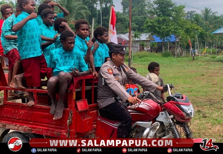 Polsek Mimika Barat Antar Jemput Siswa Dan Beri Edukasi Kebangsaan