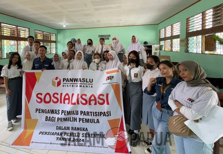 Panwaslu Wania Gelar Sosialisasi Pemilu Kepada Pemilih Pemula Di SMA Negeri 1 Mimika