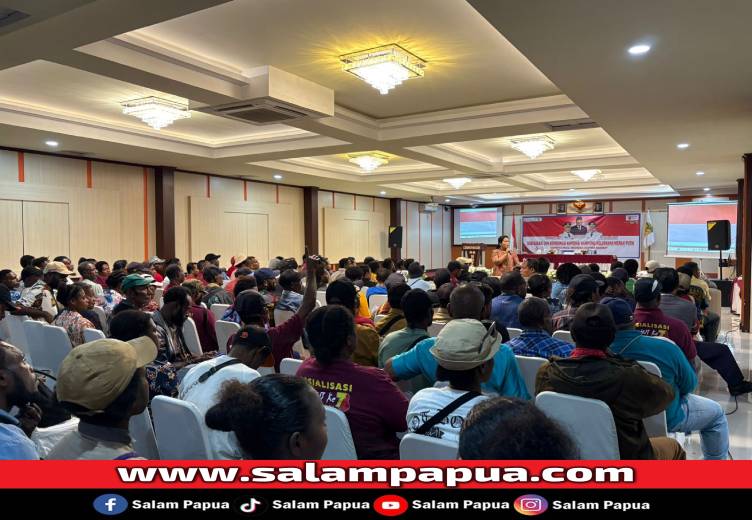 Diskop Dan UMKM Mimika Gelar Sosialisasi Untuk 152 Pengurus Koperasi Merah Putih