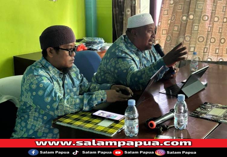 Bentuk Pengurus Di Lima Distrik, MUI Mimika Salurkan Bantuan Operasional Rp5 Juta