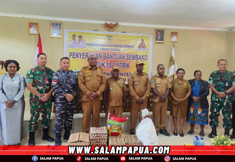 Gelontorkan Dana Otsus Rp 7.9 Miliar, Dinsos Mimika Salurkan Bantuan Sembako Untuk 10 Distrik