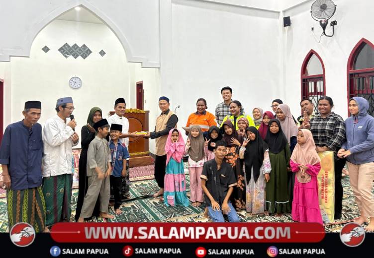 PT Petrosea Timika Dukung Safari Ramadan Fatayat NU, Beri Pojok Baca Di Masjid Al-Ikhlas SP1