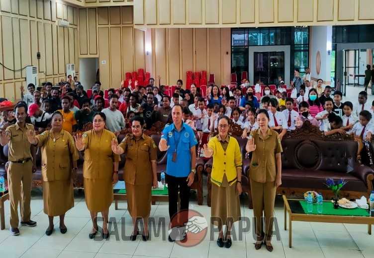 PERINGATI HARI ANAK NASIONAL KE-39, DP3AP2KB MIMIKA RANGKUL ANAK JALANAN SOSIALISASIKAN BAHAYA NARKOBA