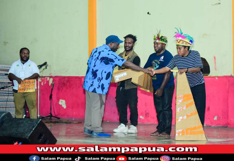 Group Tigi Peku Kampiun Lomba Akustik Papua Tengah