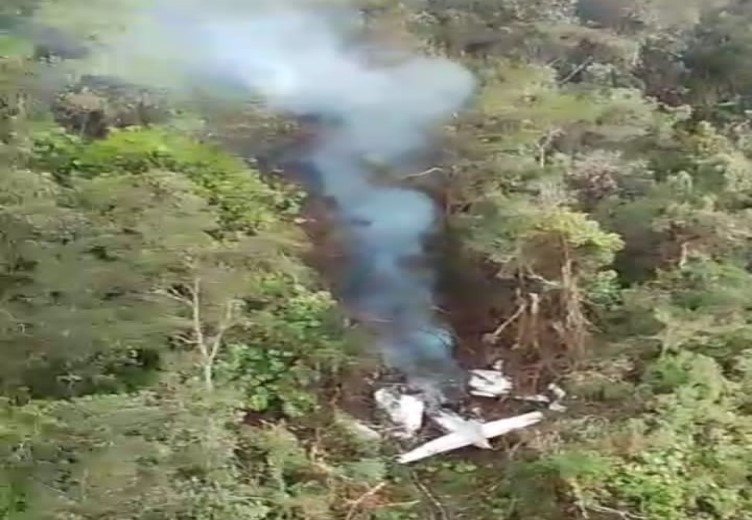 HINGGA HARI KETIGA PESAWAT SAM AIR YANG JATUH DI GUNUNG MABUALEM YALIMO BELUM DAPAT DIEVAKUASI