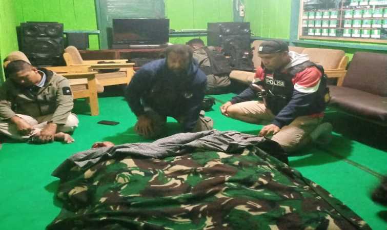 ANGGOTA POLISI DAN TNI DI PUNCAK JAYA TEWAS DITEMBAK SAAT PENGAMANAN IBADAH TARAWIH