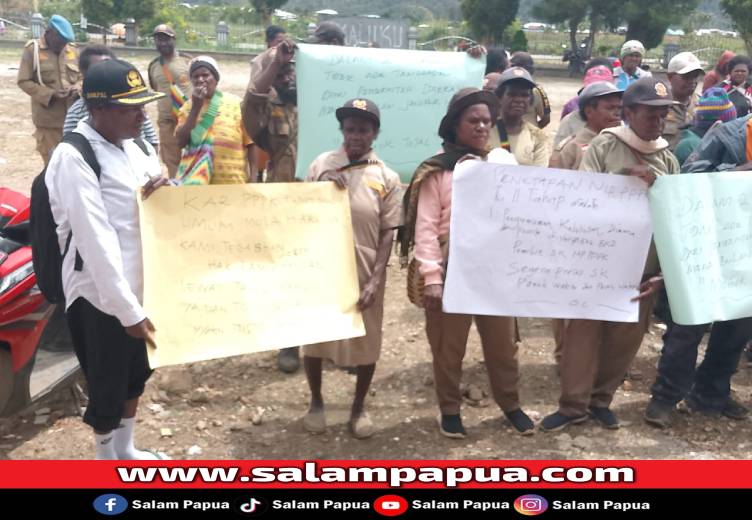 Aksi Honorer Dogiyai Tuntut SK CPNS, K2, Dan PPPK Segera Diterbitkan