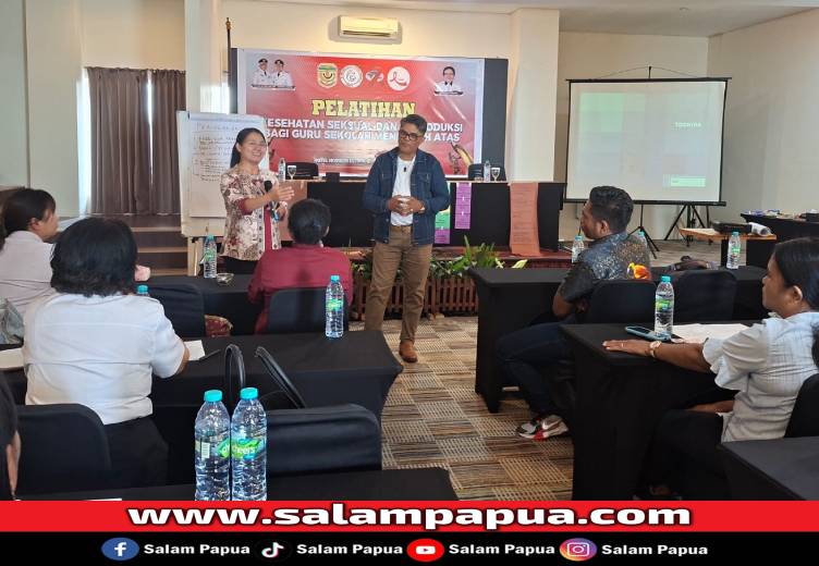 YMPT, Dinsos Dan Dinkes Mimika Berkolaborasi Bekali Guru-Guru SMA Dengan Materi Kesehatan Seksual Dan IMS