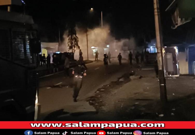 Satu Anggota Brimob Terkena Panah Wayar, Jalan Ahmad Yani Timika Mencekam