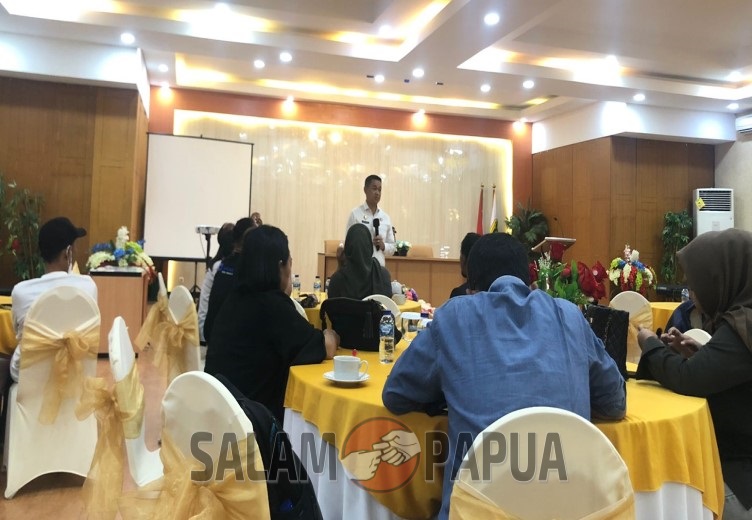 Bertemu Jurnalis Di Mimika, Pj Bupati: Media Berperan Menginformasikan Program Pemerintah Dan Sebagai Fungsi Kontrol