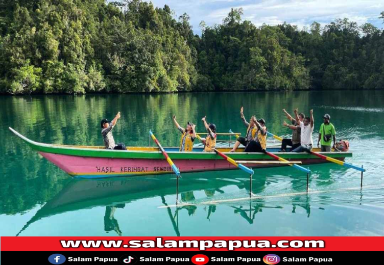 Teluk Manabay Serui: Surga Tersembunyi Di Papua