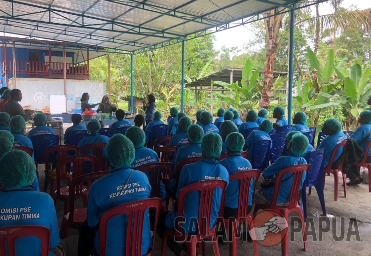 Freeport, Dinas Koperasi Dan Keuskupan Mimika Menggelar Pelatihan Peningkatan Ekonomi Bagi Mama-Mama Kamoro