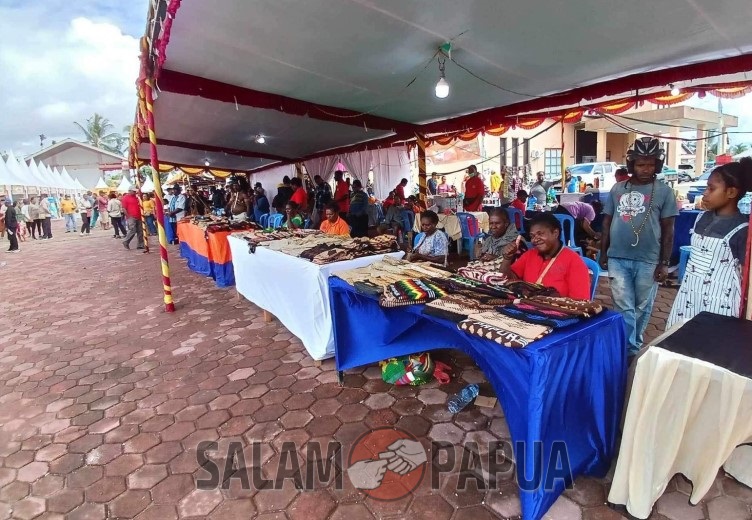 TRANSAKSI PADA FESTIVAL PRODUK UMKM HARKOPNAS KE-76 DI TIMIKA CAPAI RP 365 JUTA