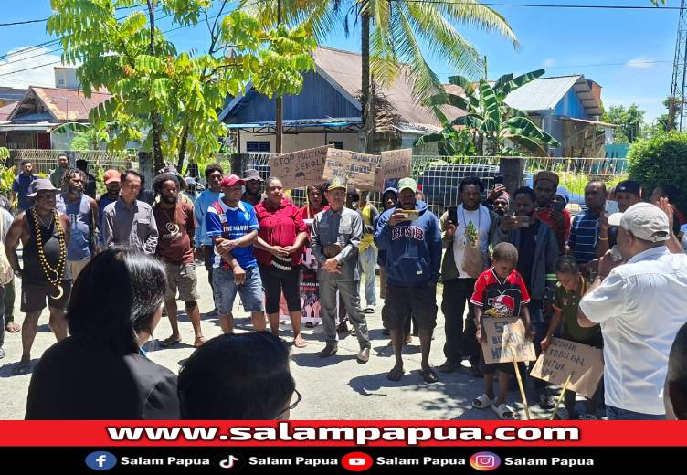 Diduga Ada Ucapan Rasis Antar Siswa, Puluhan Warga Datangi SMP Kalam Kudus Mimika